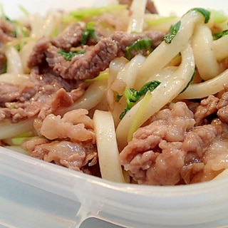 冷凍うどんで　牛肉と豆苗の焼きうどん♬